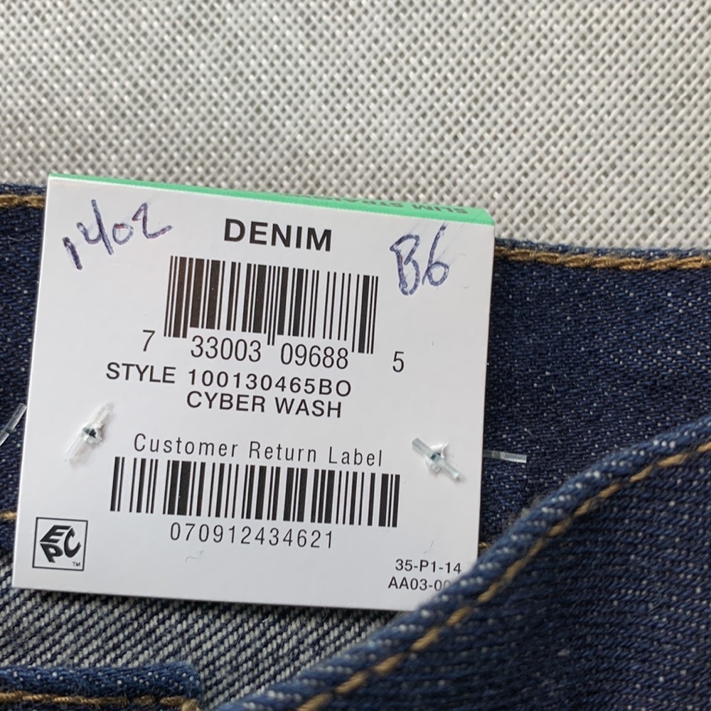 Epic Threads Big Boys Rip and Repair Slim Straight Denim Jeans Size 8 - Picture 5 of 11